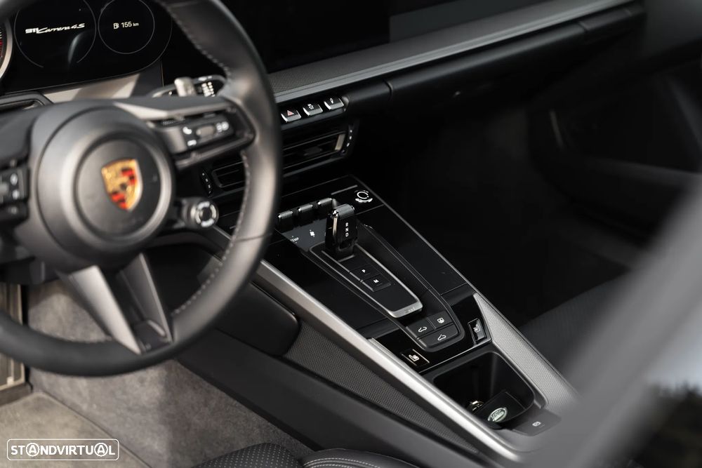 Porsche 911 (992) Carrera 4S PDK - 20
