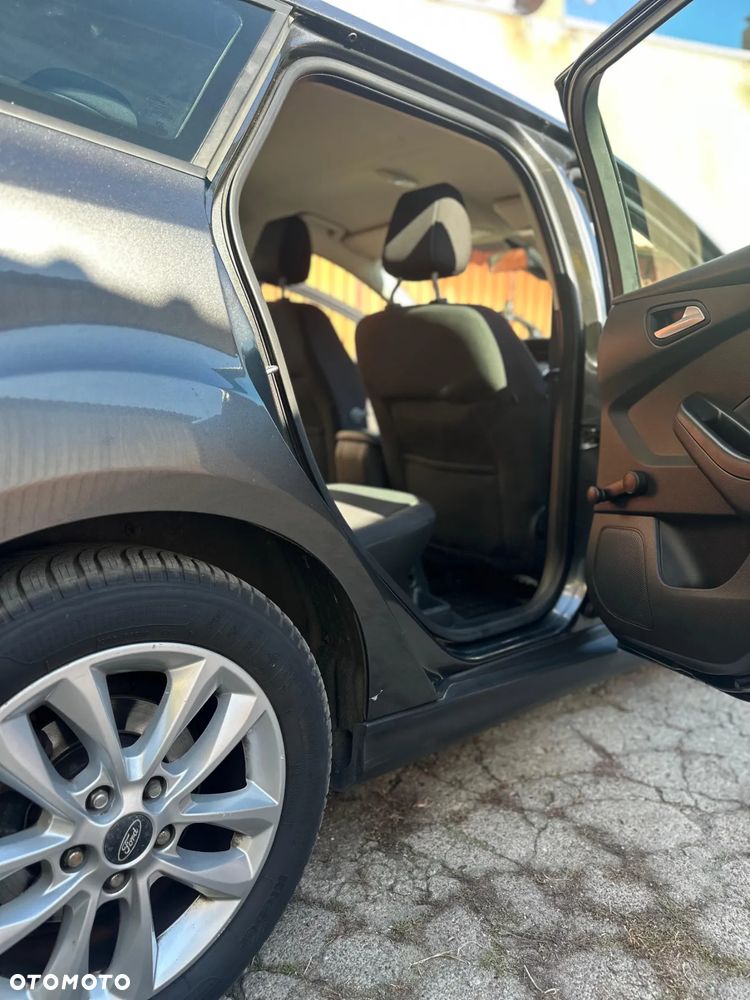 Ford Focus 1.5 EcoBoost Trend ASS - 12