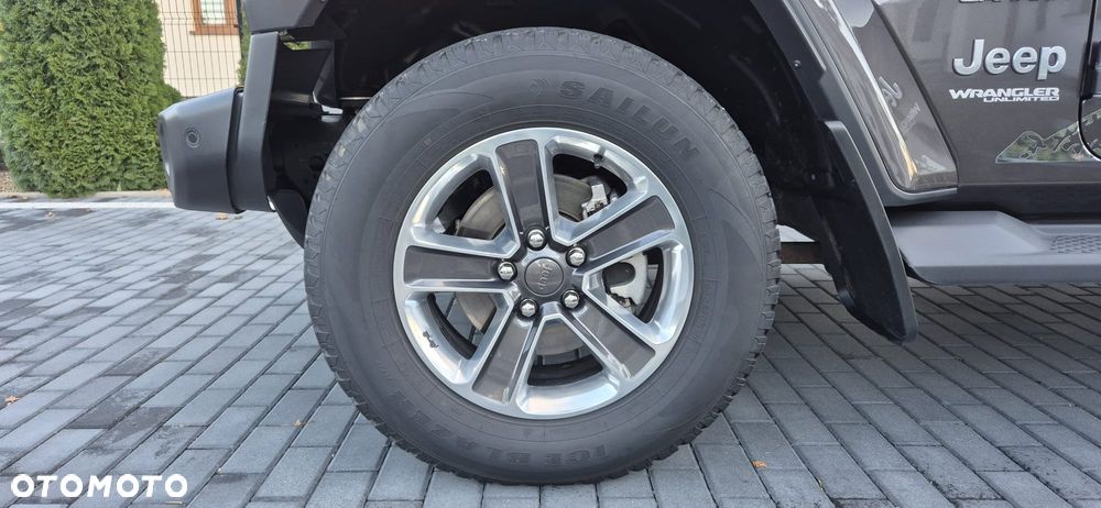 Jeep Wrangler Unlimited 2.2 CRD Sahara - 11