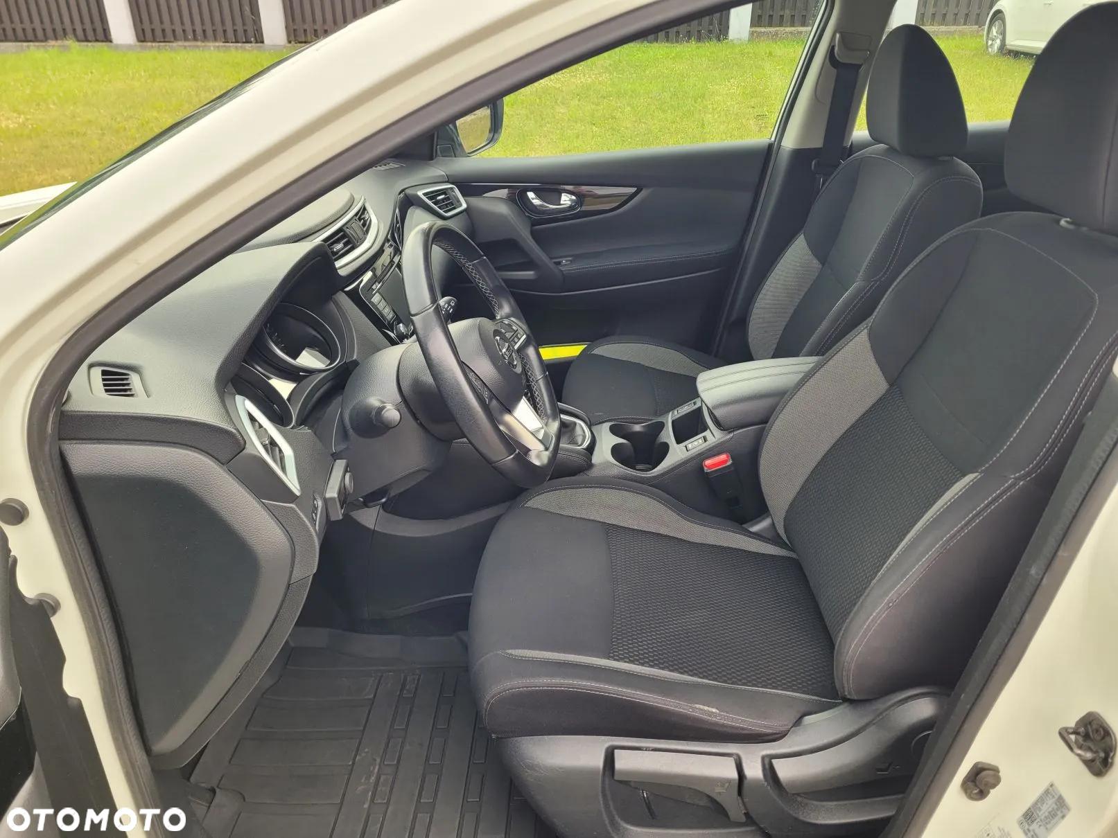 Nissan Qashqai 1.7 dCi 4x4 Tekna - 9