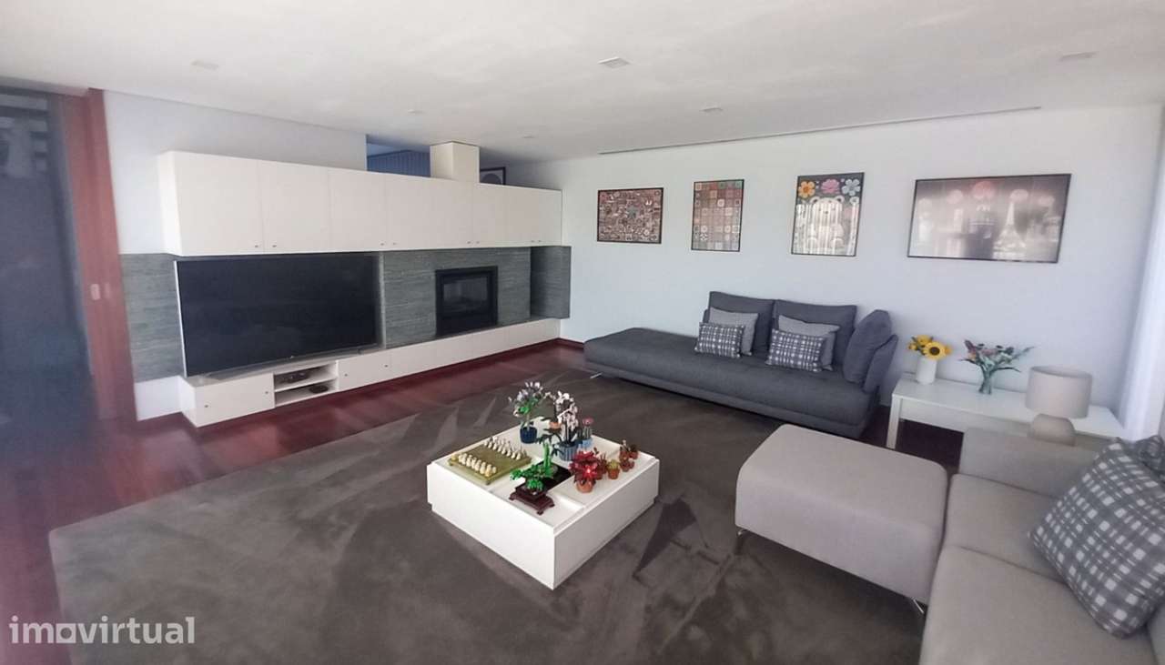 Venda de Moradia V4 individual com piscina e jardim, em Cristelo, Barc - Grande imagem: 5/21