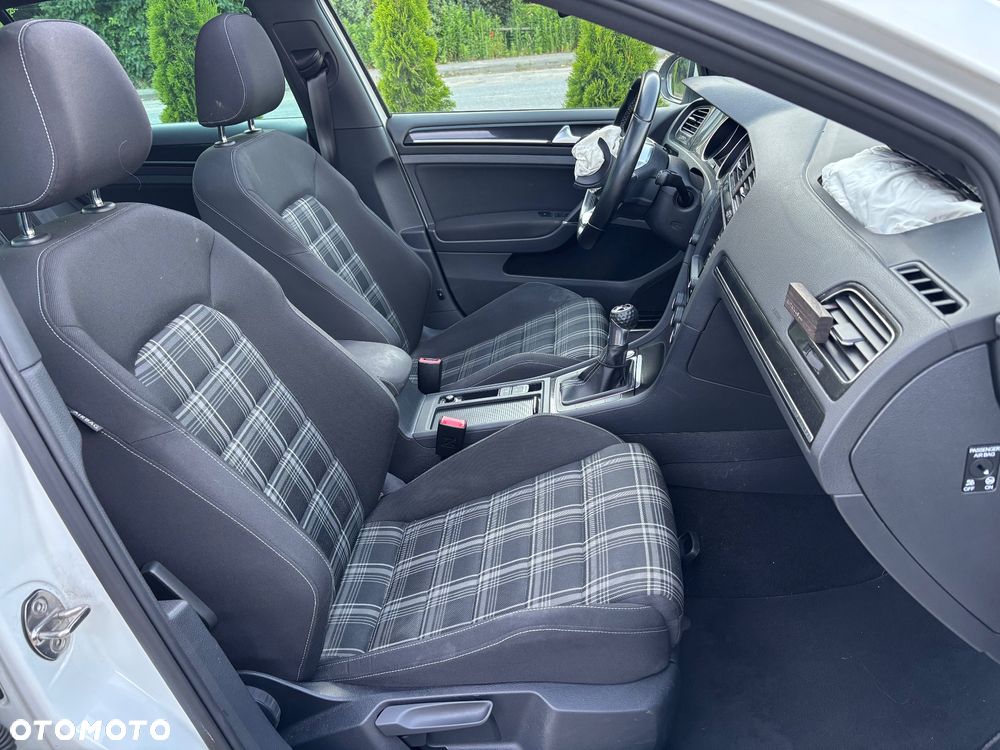 Volkswagen Golf GTD BlueMotion Technology - 21