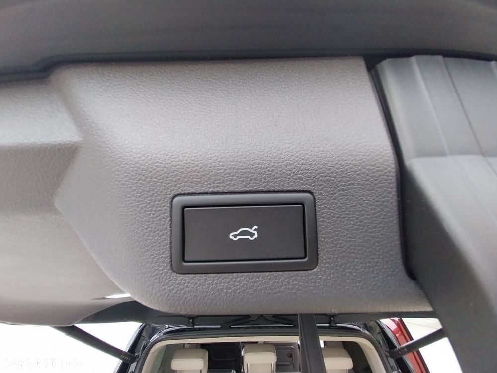 Volkswagen multivan Multivan Style L2 silnik: 2,0 l TDI SCR 110 kW / skrzynia biegów: 7-biegowa DSG rozstaw osi: 3124 mm - 15