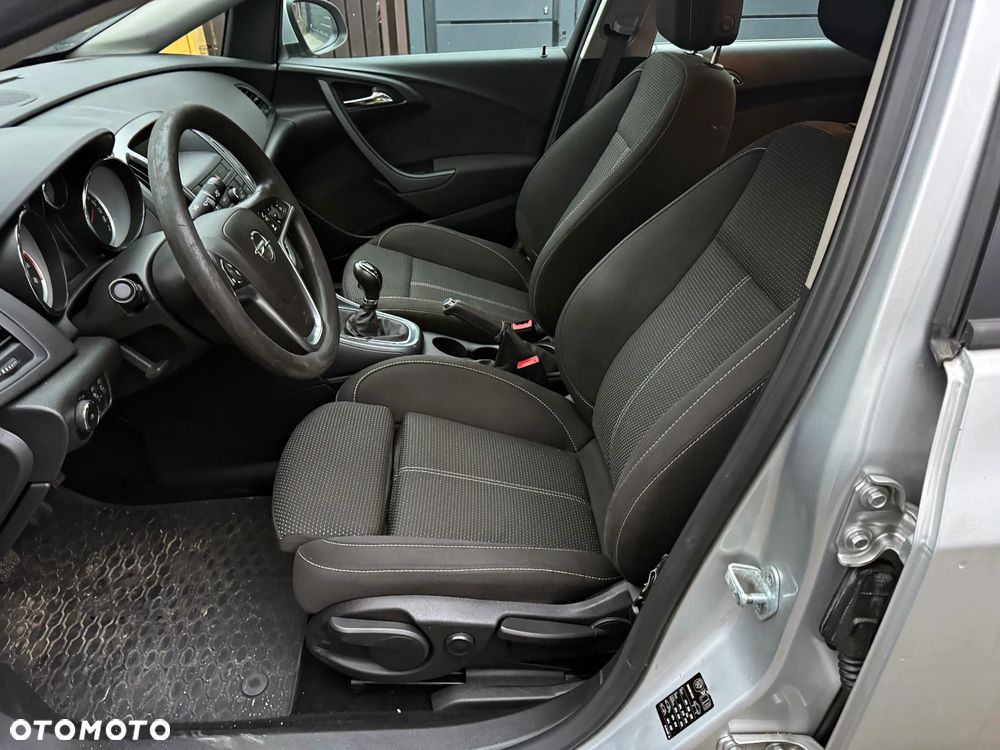 Opel Astra 1.4 T Business - 12