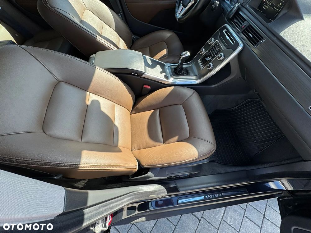 Volvo XC 70 D4 Drive-E Summum - 24