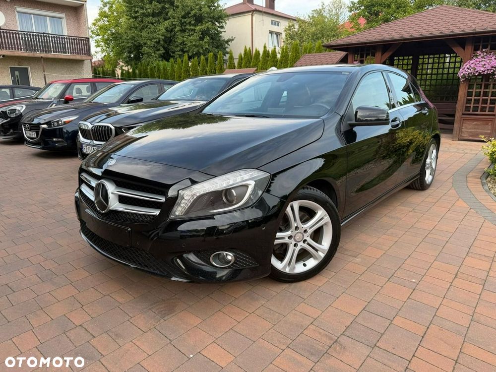 Mercedes-Benz Klasa A 180 (BlueEFFICIENCY) 7G-DCT AMG Sport - 4