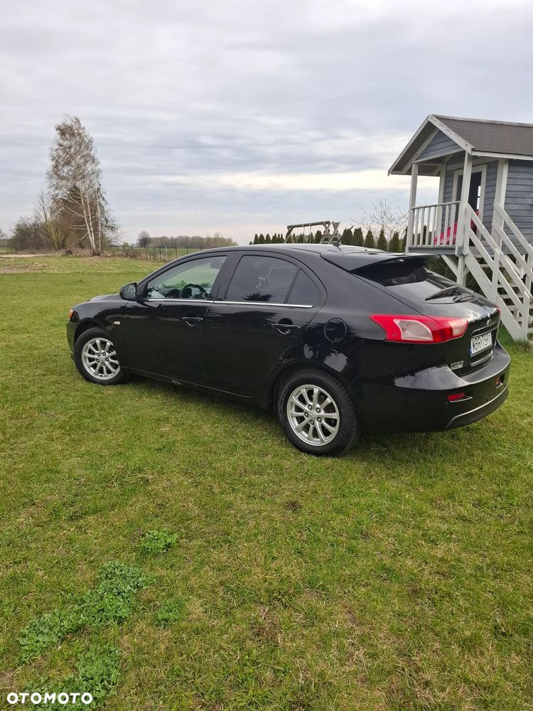 Mitsubishi Lancer 1.8 DID Intense - 3