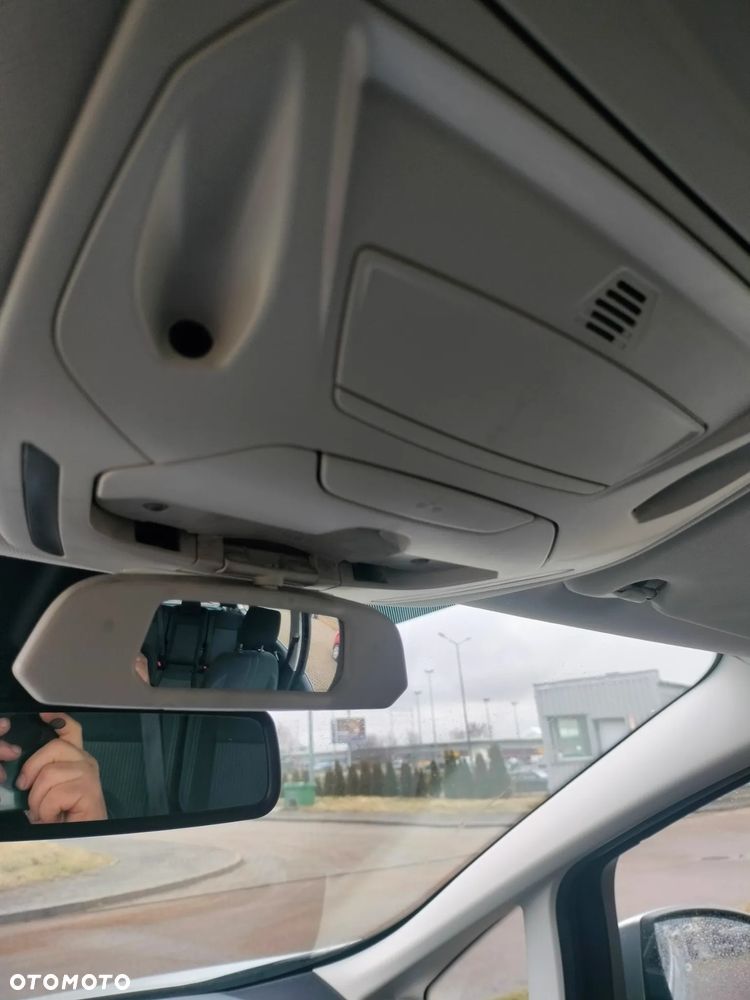 Ford C-MAX 2.0 TDCi Trend MPS6 - 22