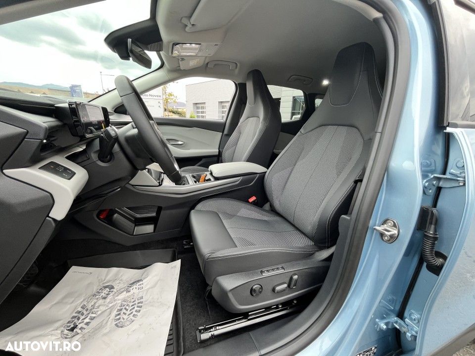 Ford Explorer - 16