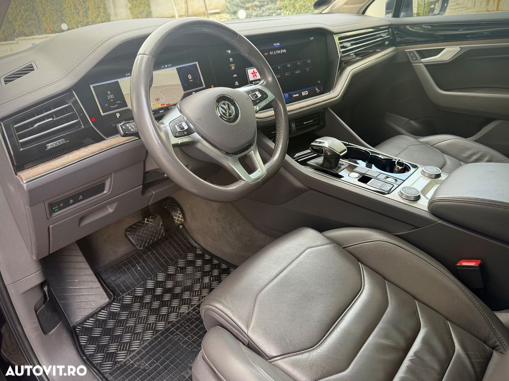 Volkswagen Touareg 3.0 V6 TDI SCR 4Motion Automatik R-Line - 4