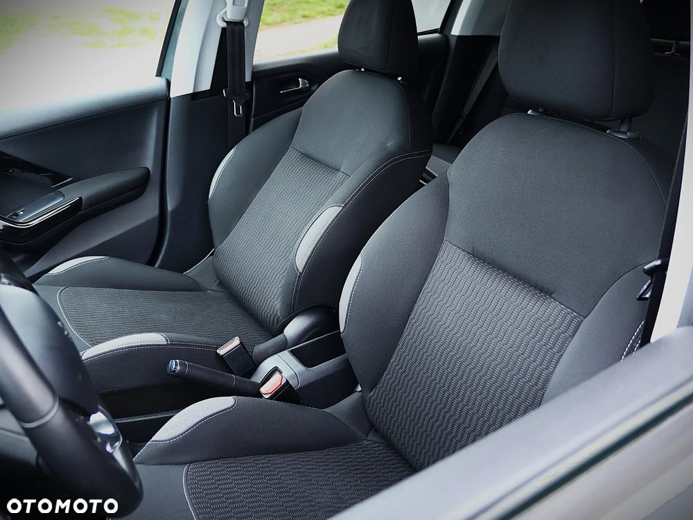 Peugeot 208 1.2 PureTech Active - 27