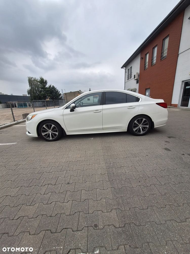 Subaru Legacy - 3
