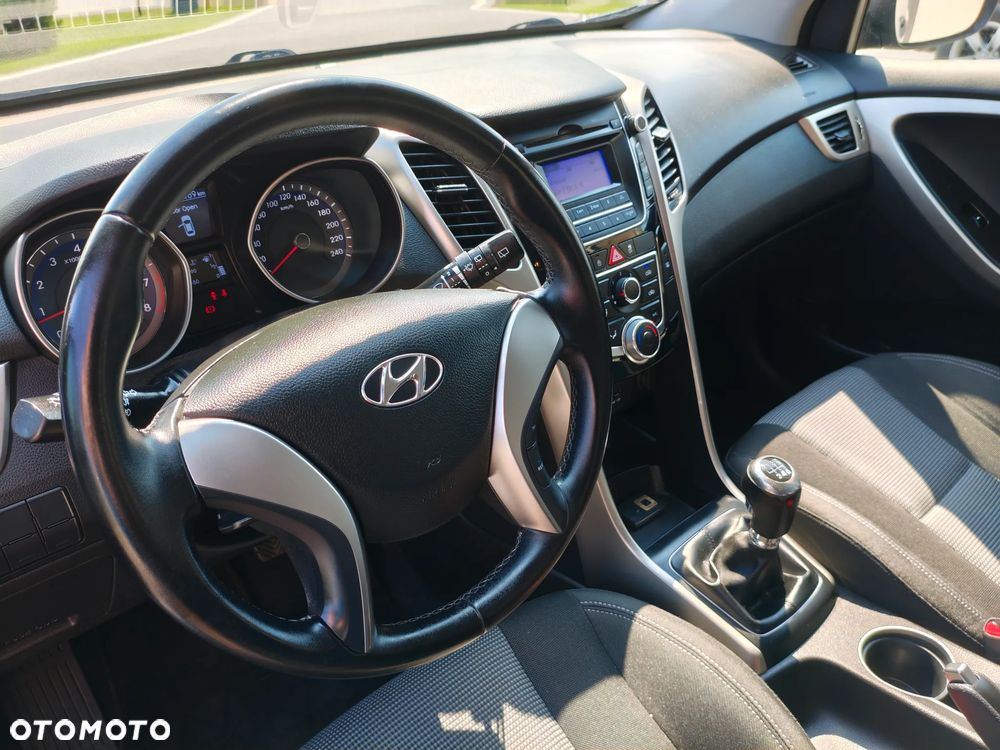 Hyundai i30 1.4 Trend - 21