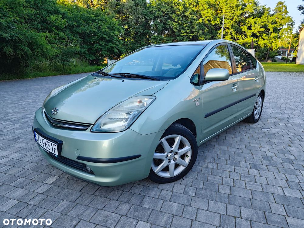 Toyota Prius 1.5 VVT-i Sol - 3