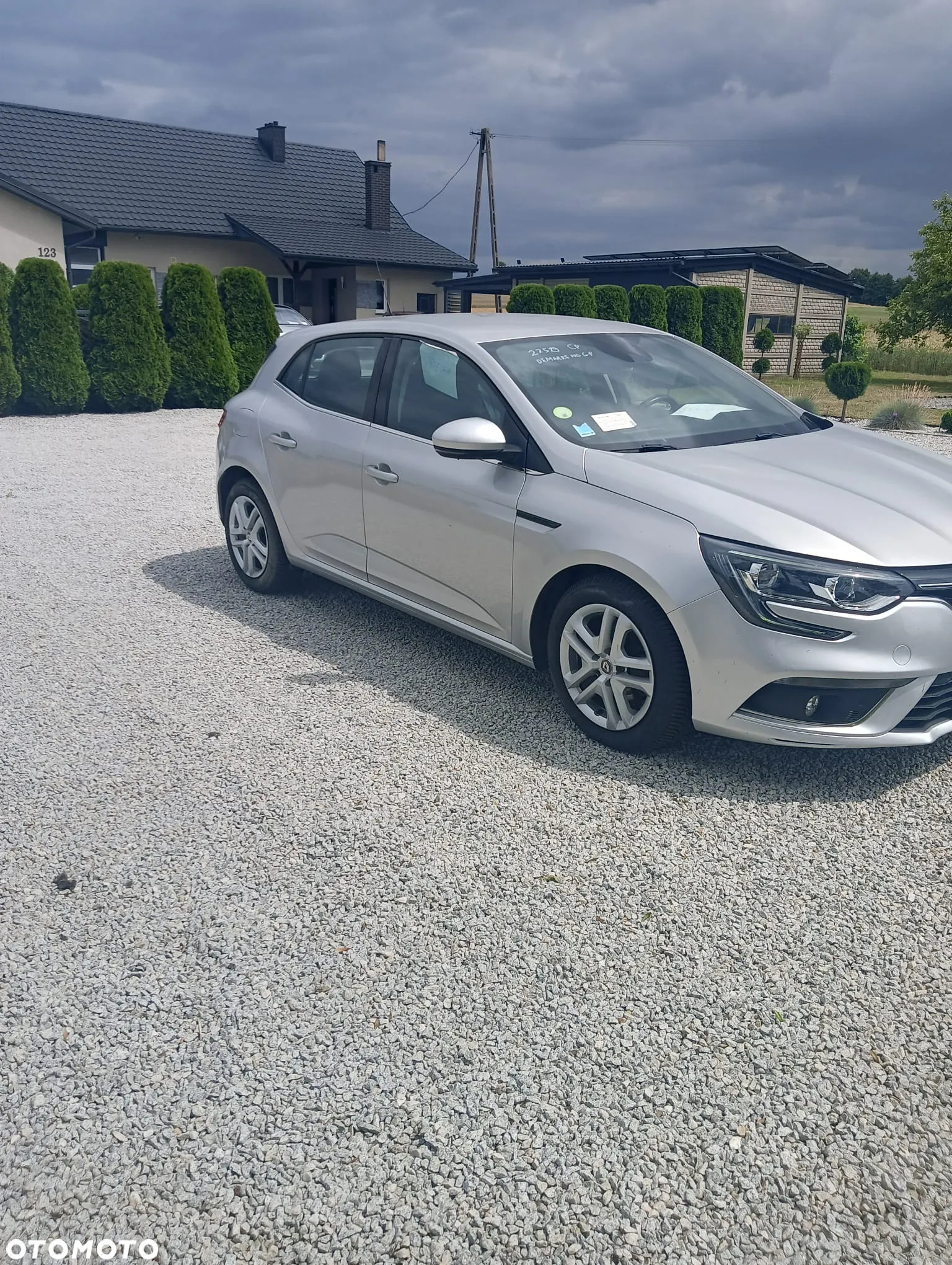 Renault Megane 1.5 Blue dCi Equilibre EDC - 2