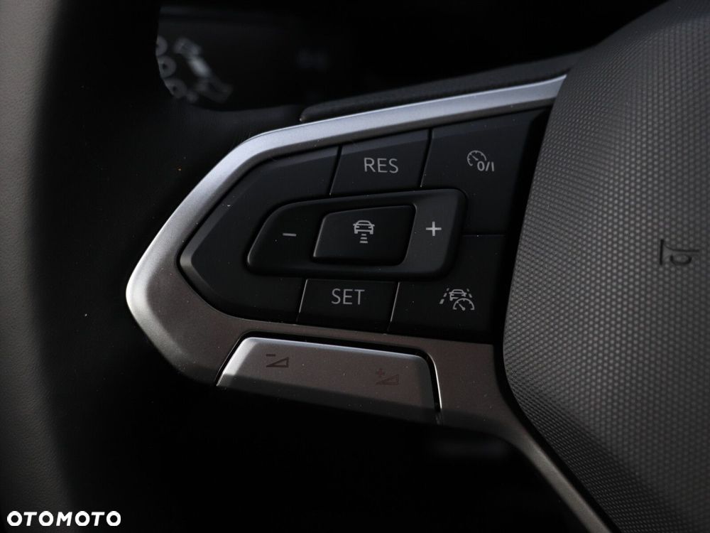 Volkswagen T-Cross - 16