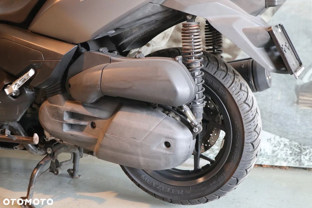 Yamaha X-max - 6
