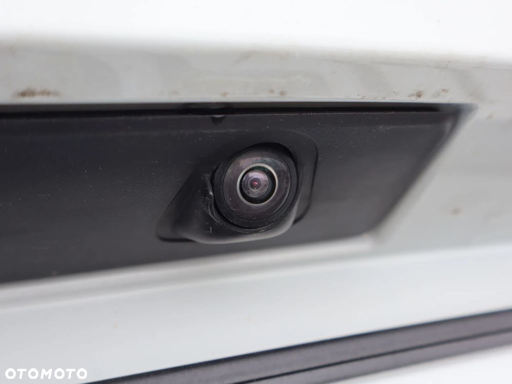 Volvo XC 60 B4 B Momentum - 17