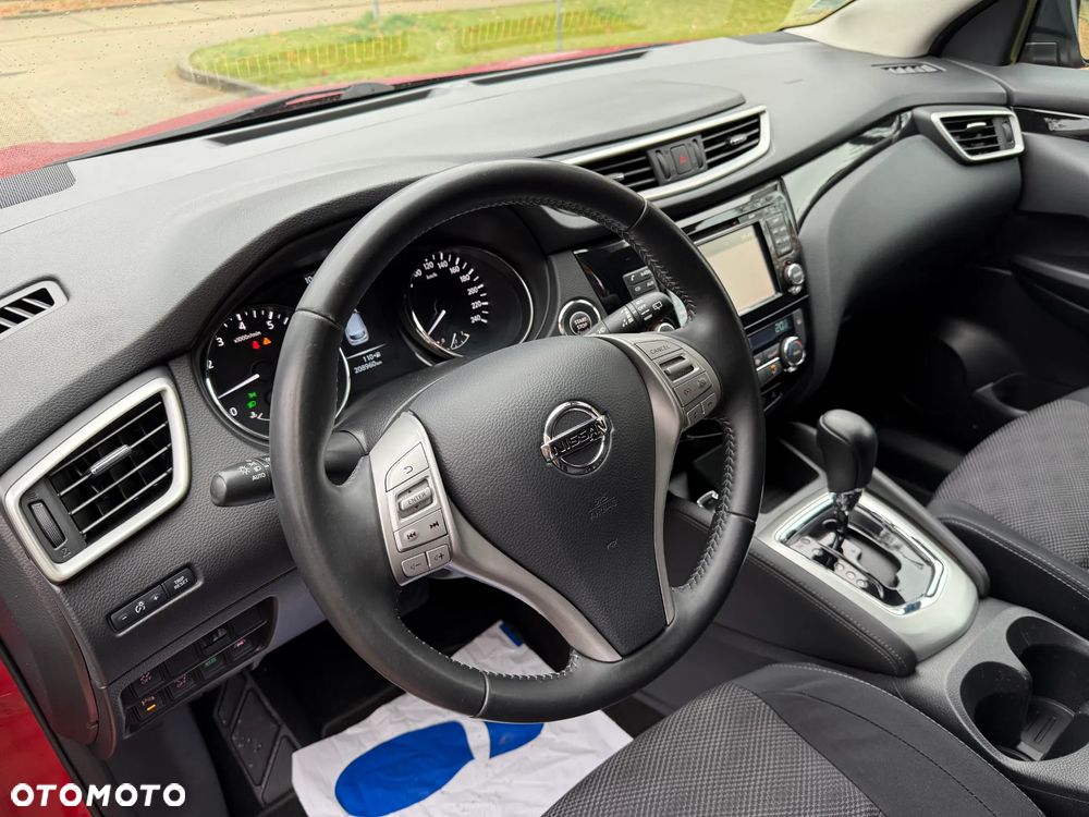 Nissan Qashqai - 25