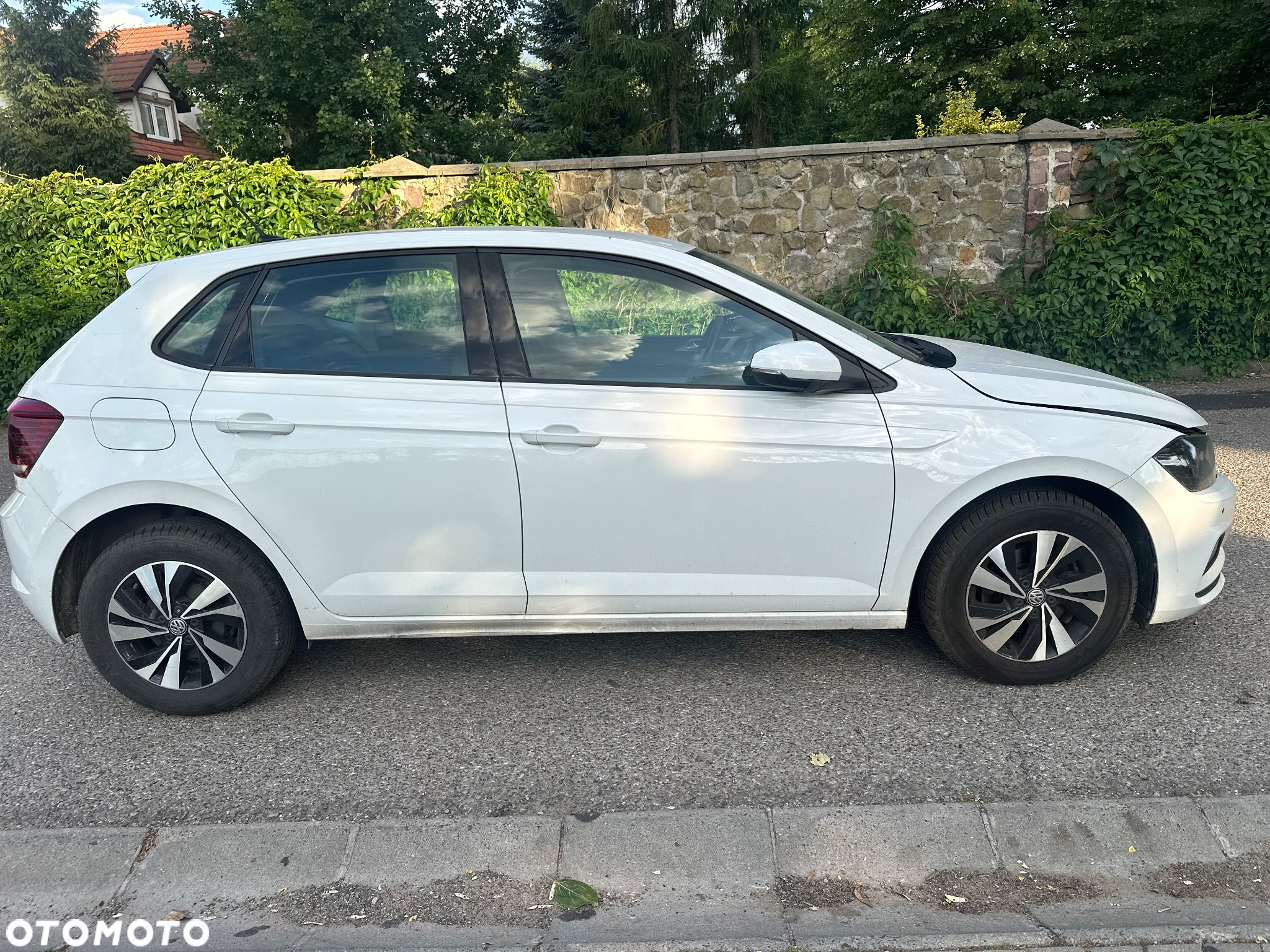 Volkswagen Polo 1.6 TDI SCR Highline - 4