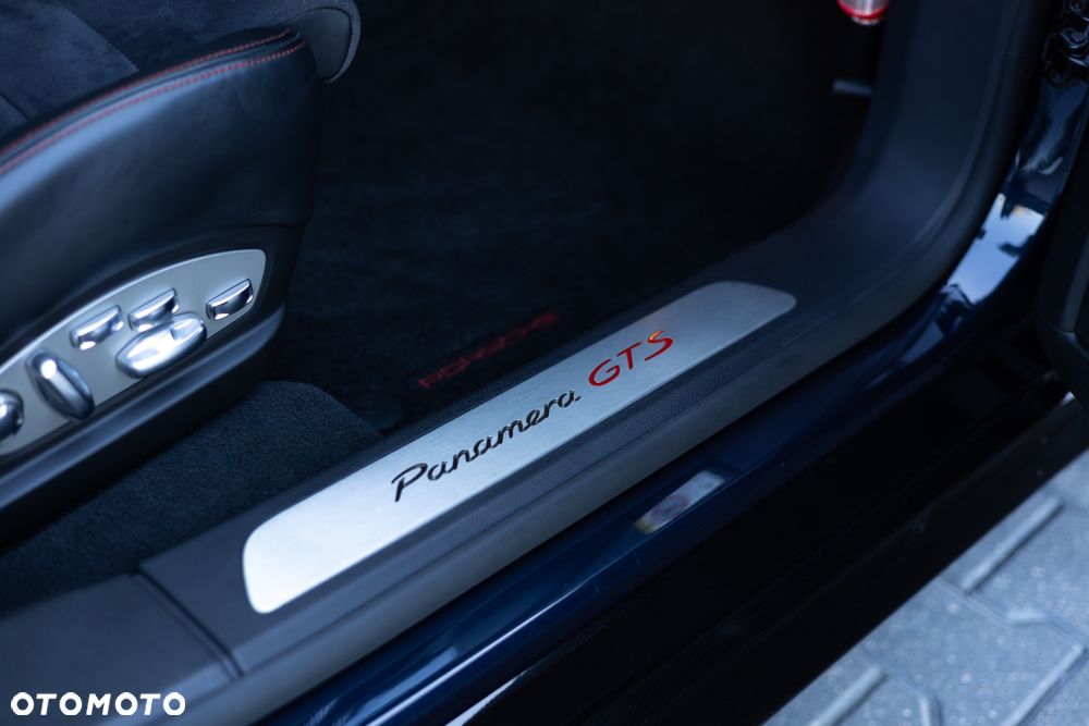 Porsche Panamera GTS PDK - 14