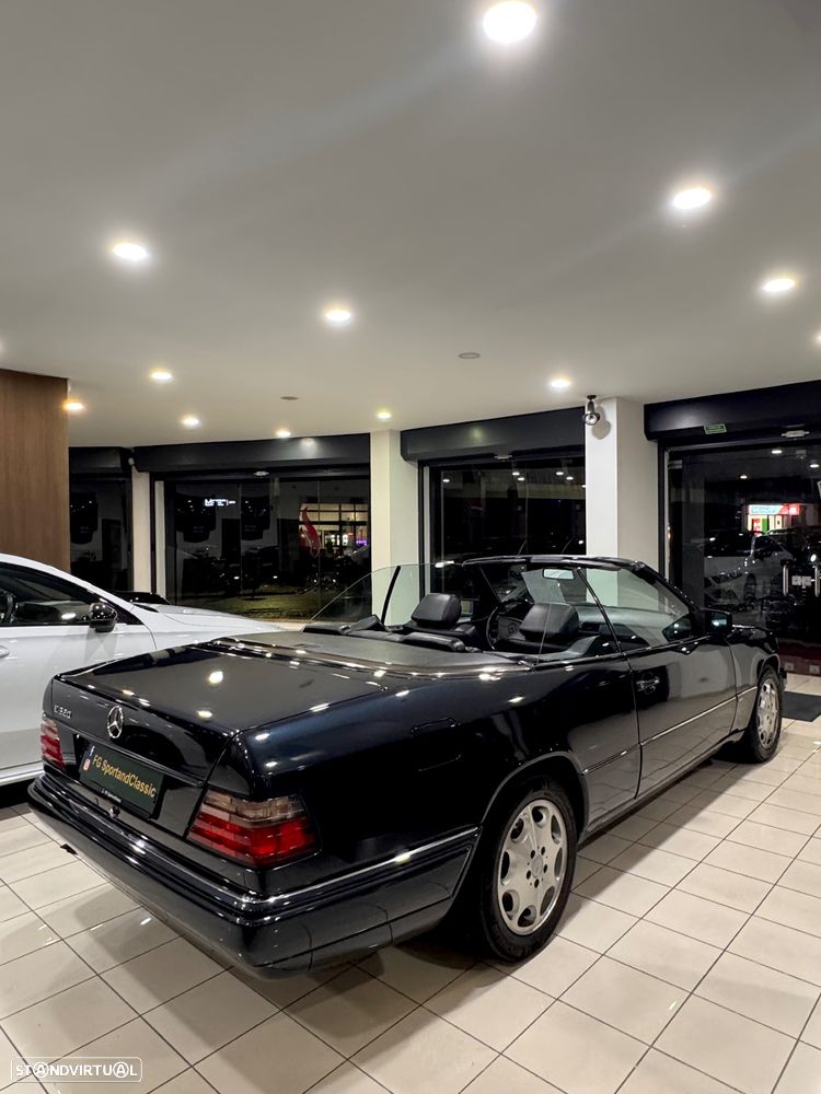 Mercedes-Benz E 320 - 10