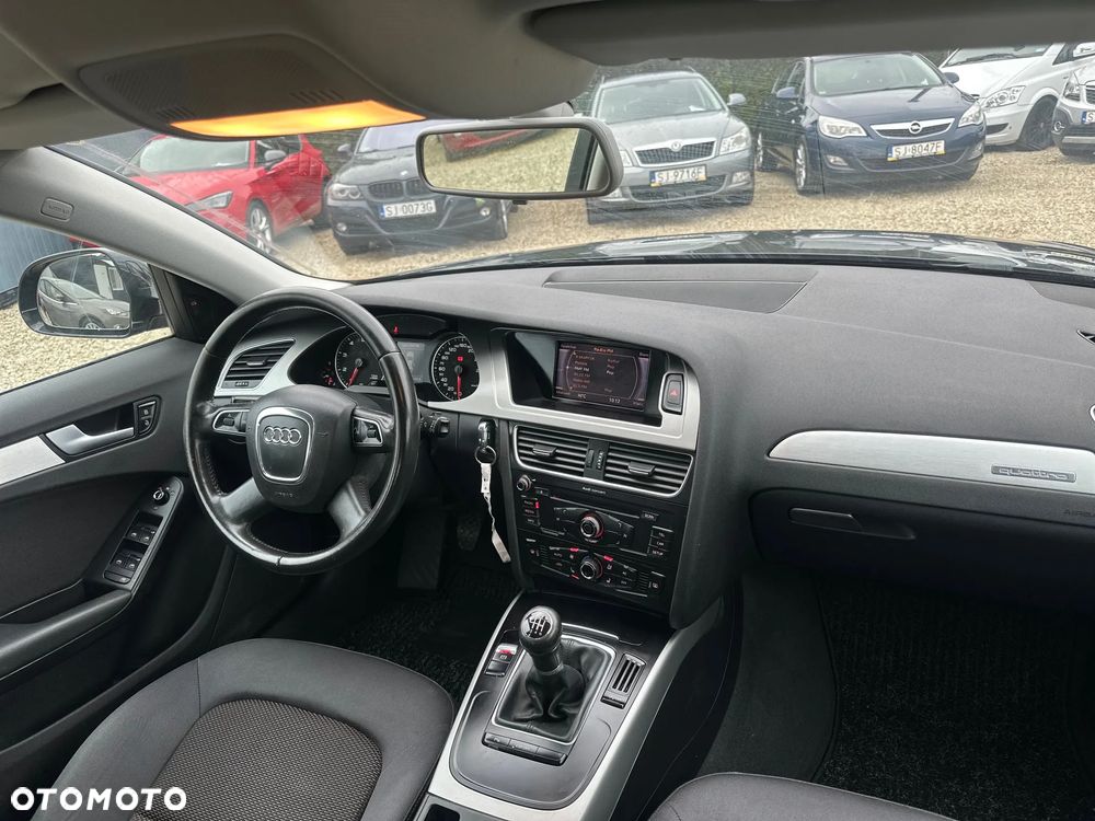 Audi A4 Allroad - 12