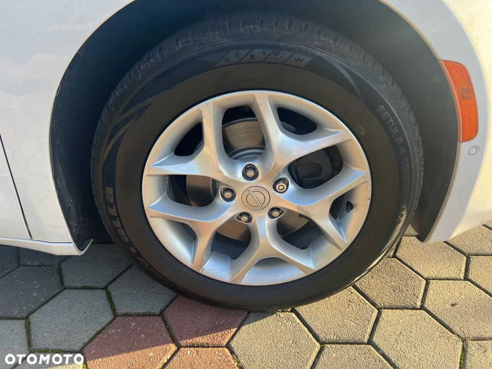 Chrysler Pacifica - 17