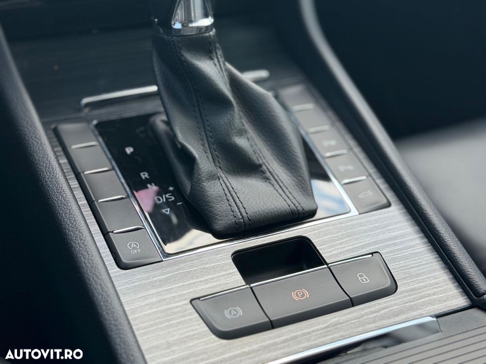 SKODA Superb 2021 — imagine 35