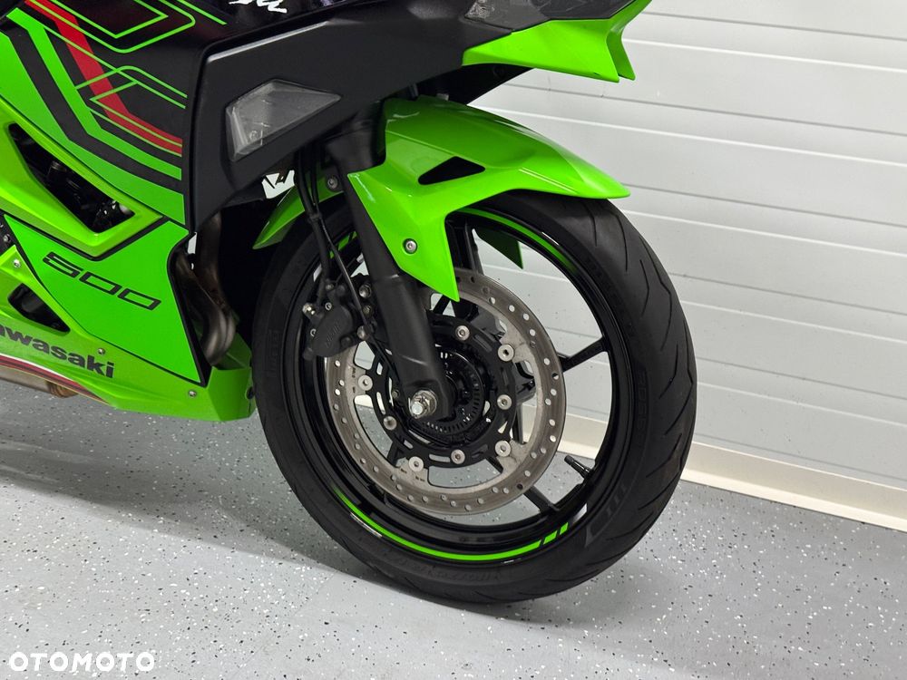 Kawasaki Ninja - 11