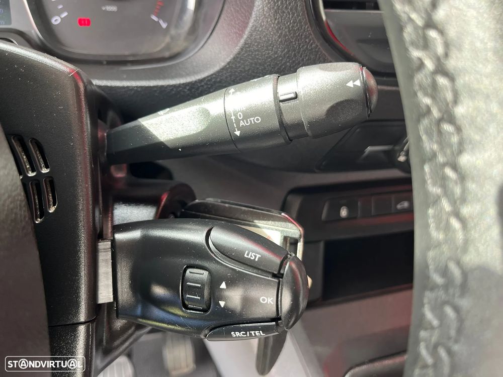 Citroën Jumpy | 1.6 HDI | 3 Lug. - 21