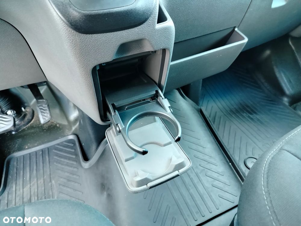 Ford E-TRANSIT - 25