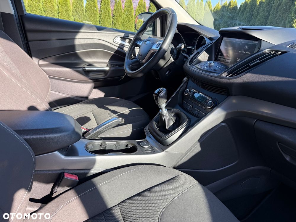 Ford Kuga 2.0 TDCi 4x4 SYNC - 38