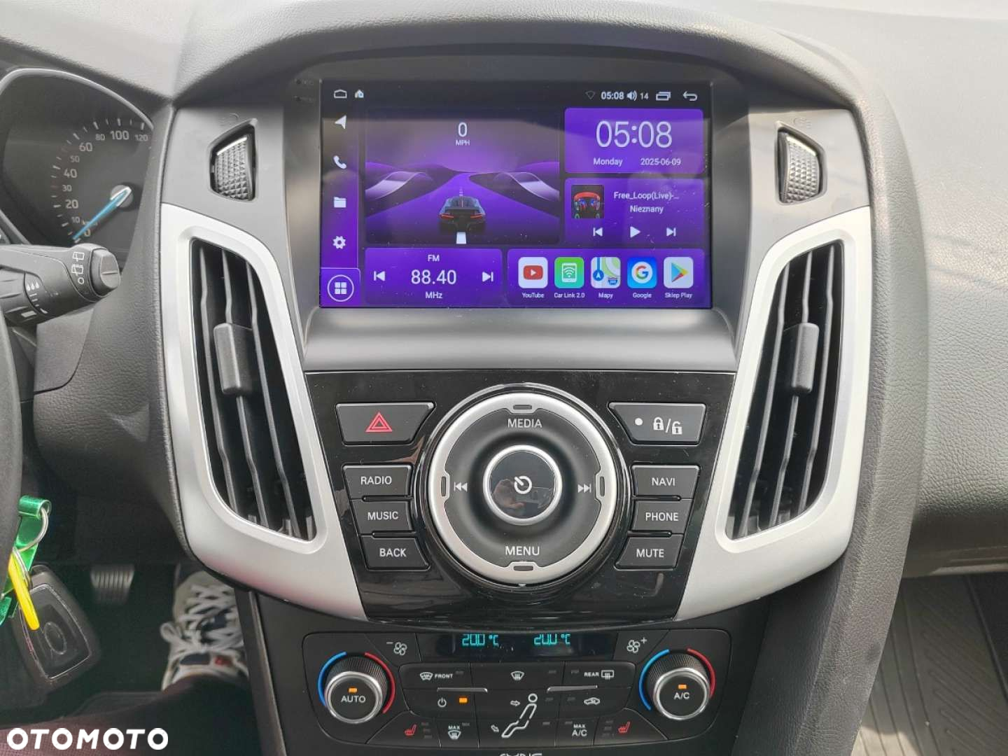 Ford Focus - 22