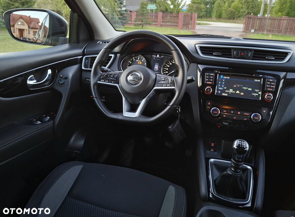 Nissan Qashqai 1.6 DIG-T N-Connecta - 31