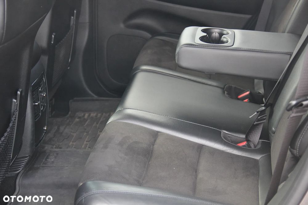 Jeep Grand Cherokee - 27