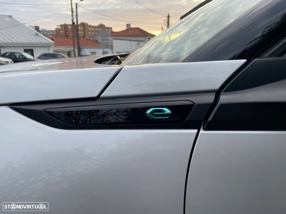 Peugeot e-2008 GT Pack - 17