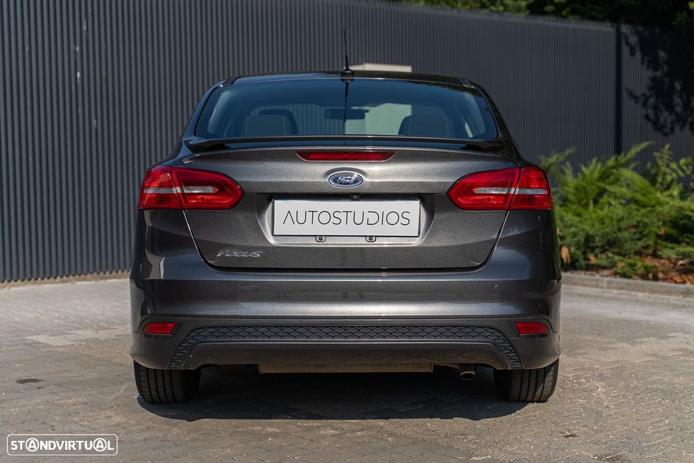 Ford Focus - 9