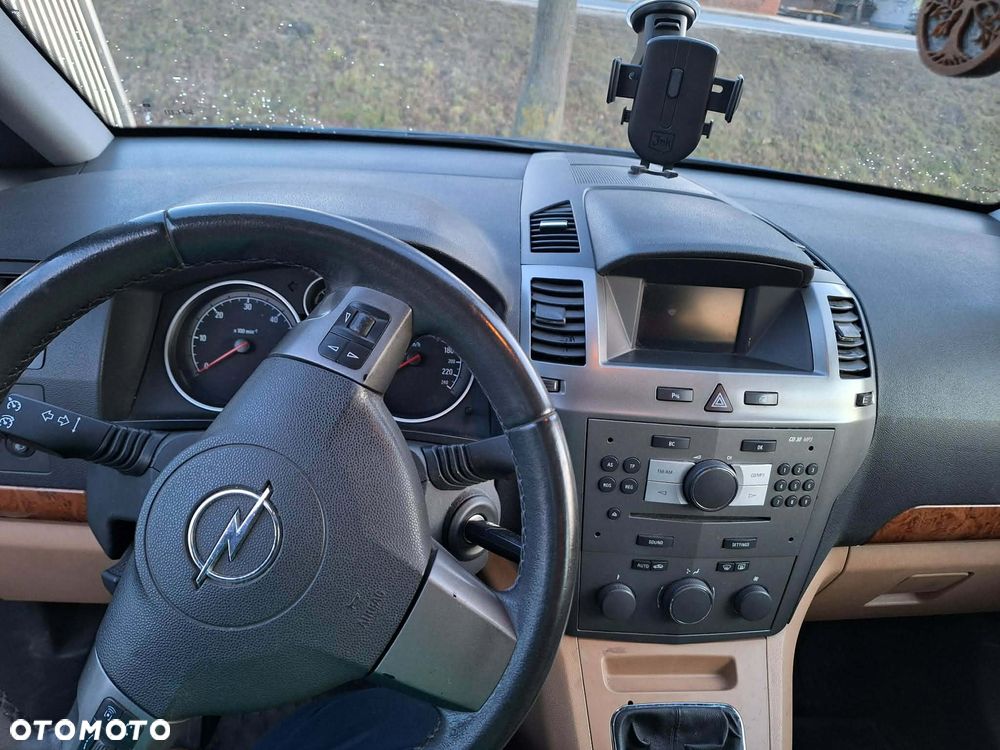 Opel Zafira 1.9 CDTI Enjoy - 4