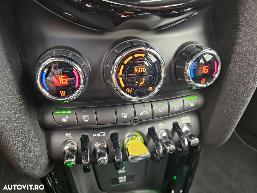 Mini Cooper SE - 9