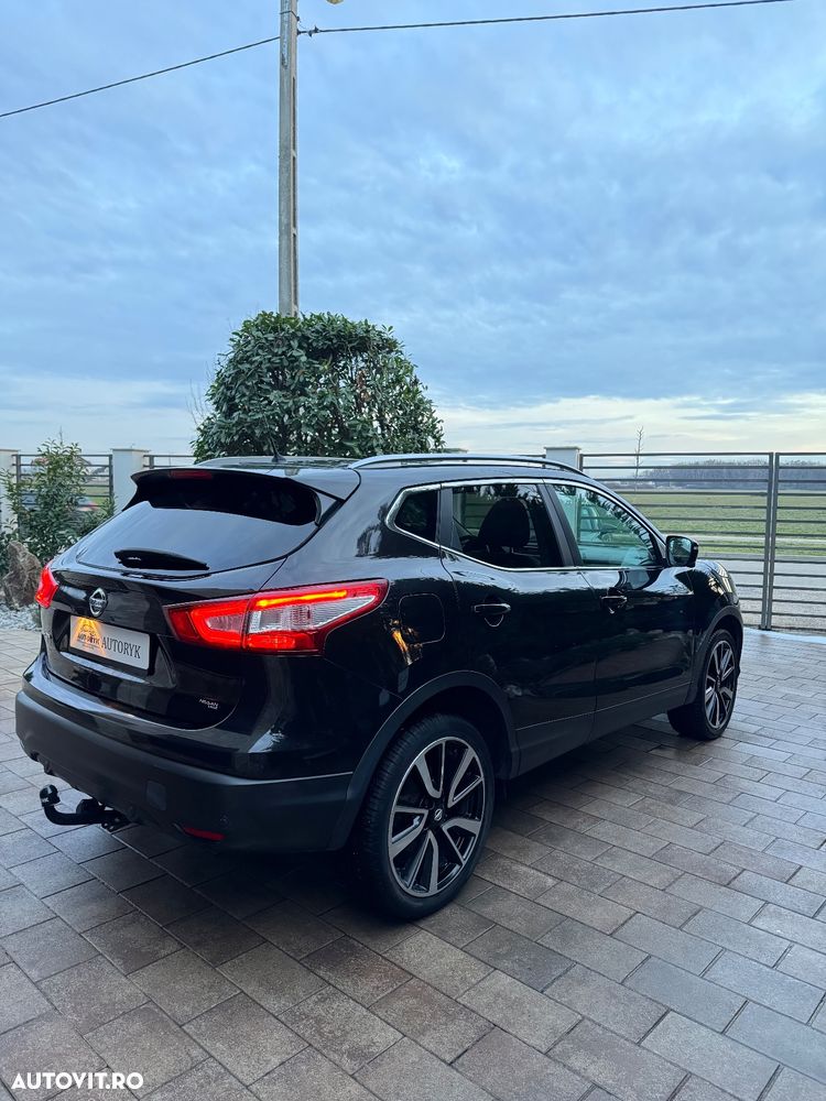 Nissan Qashqai 1.6 DCI Xtronic TEKNA - 4