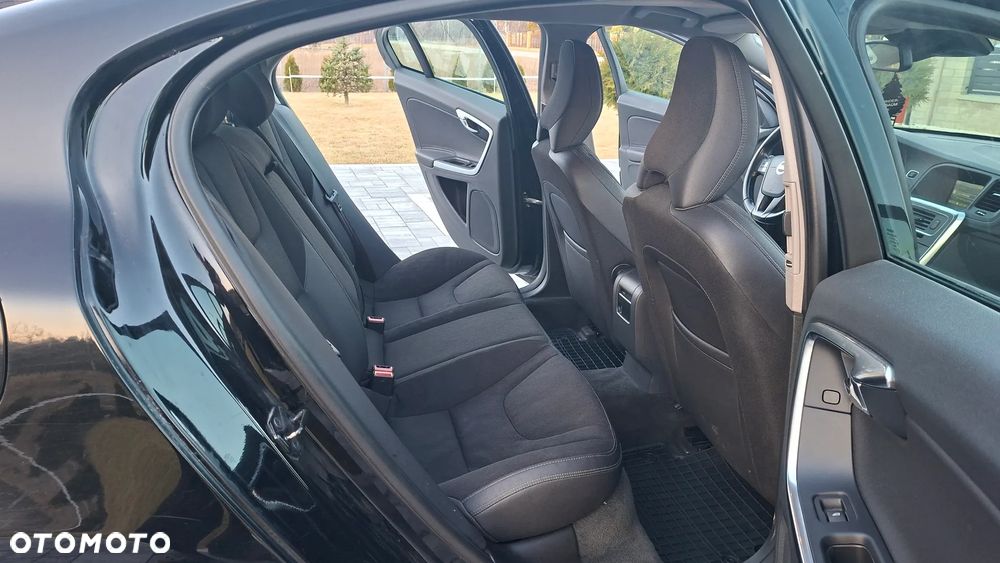 Volvo S60 DRIVe - 10