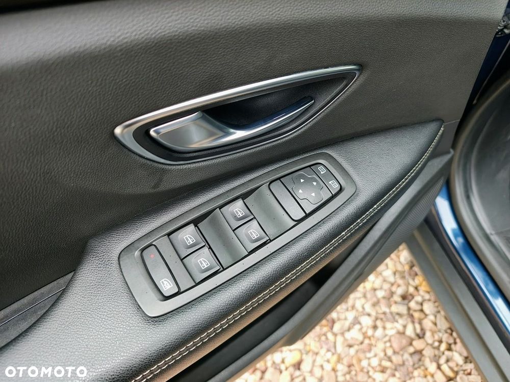 Renault Grand Scenic - 30