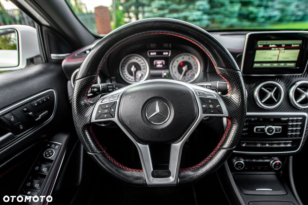 Mercedes-Benz Klasa A 250 4Matic 7G-DCT AMG Line - 18