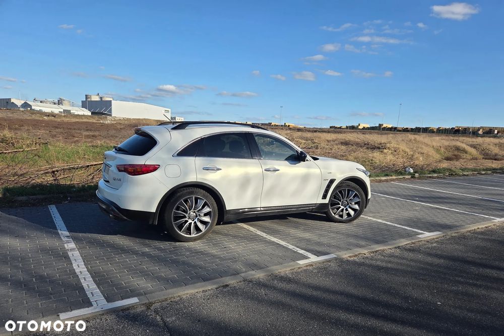 Infiniti QX70 3.0d AWD Ultimate - 6