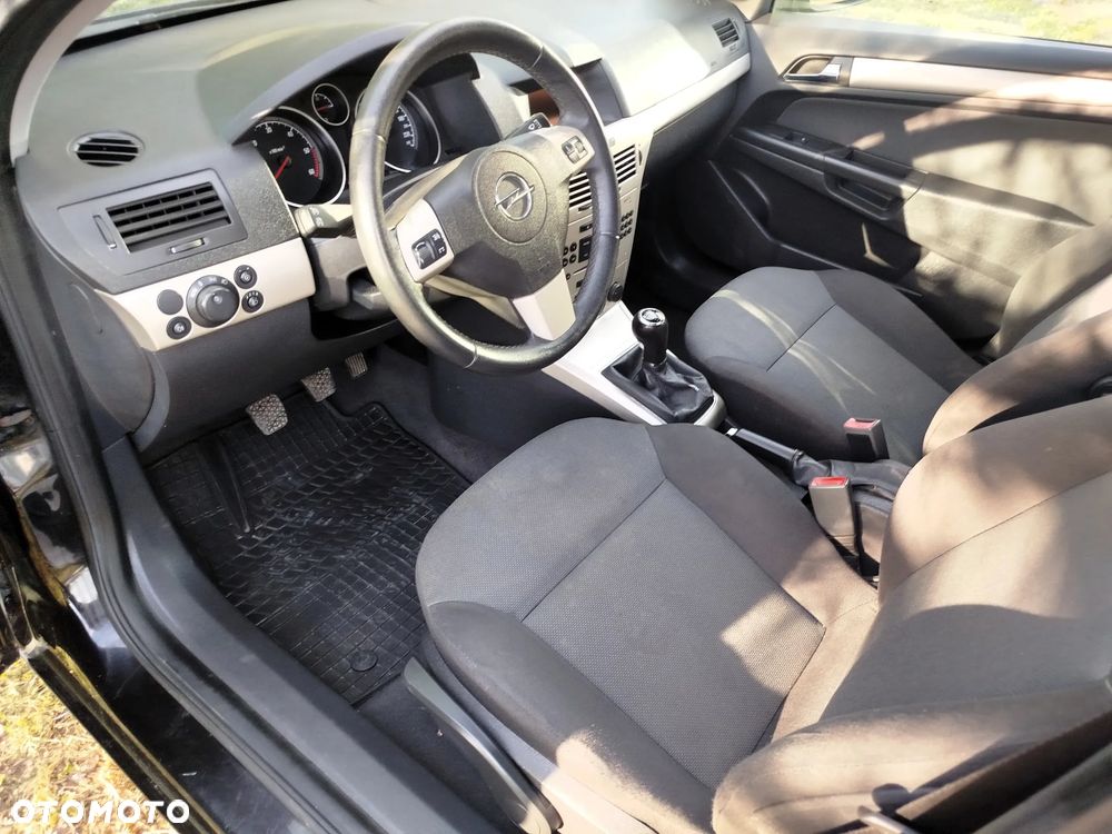 Opel Astra 1.9 CDTI DPF Edition - 11