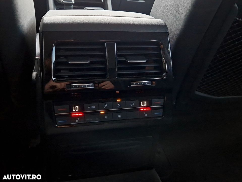 Volkswagen Touareg V6 TDI Elegance - 19