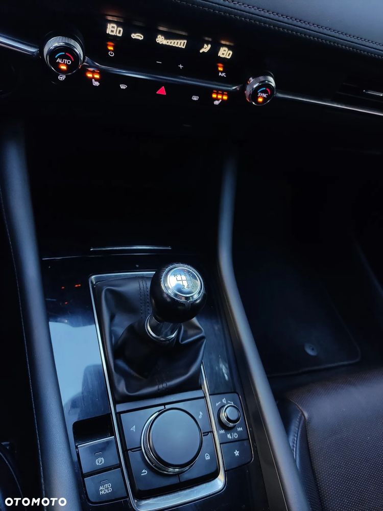 Mazda 3 SKYACTIV-D 1.8 SELECTION - 33