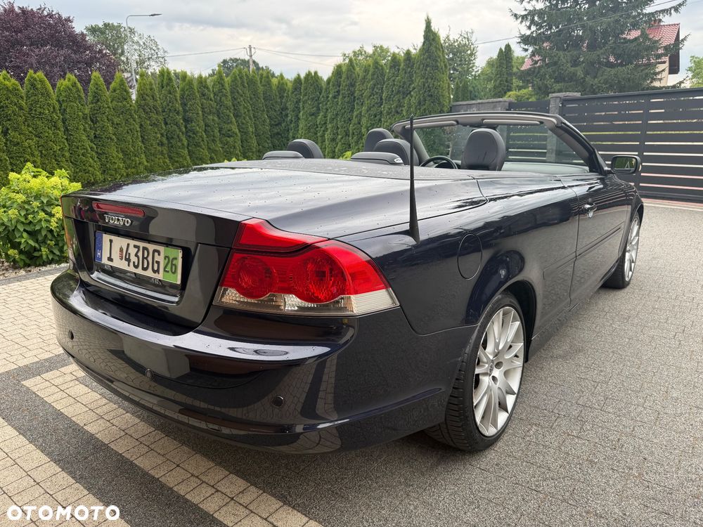 Volvo C70 2.4 Momentum - 10