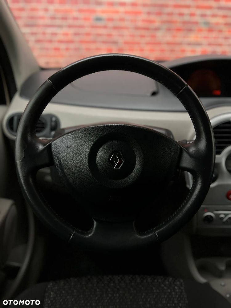 Renault Modus - 26